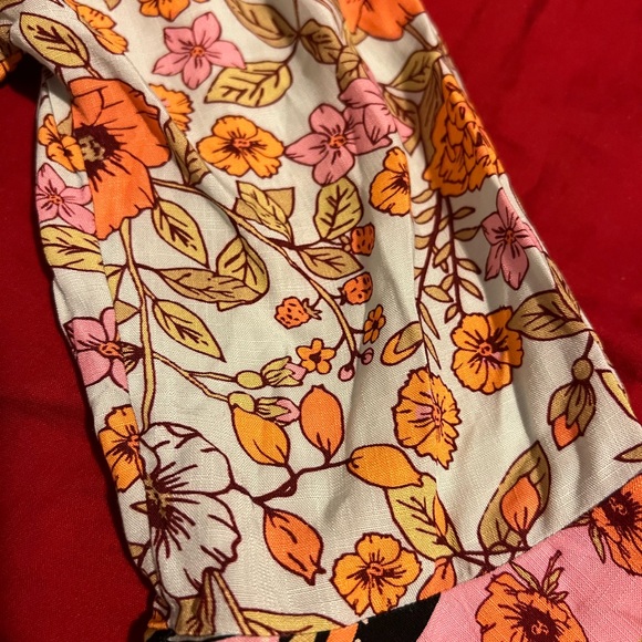 Everyday Light Calix Romper - Picture 11 of 16